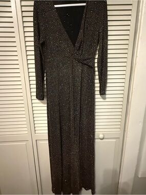 Stunning Old Hollywood Style Metallic Wrap Gown in Black and Gold